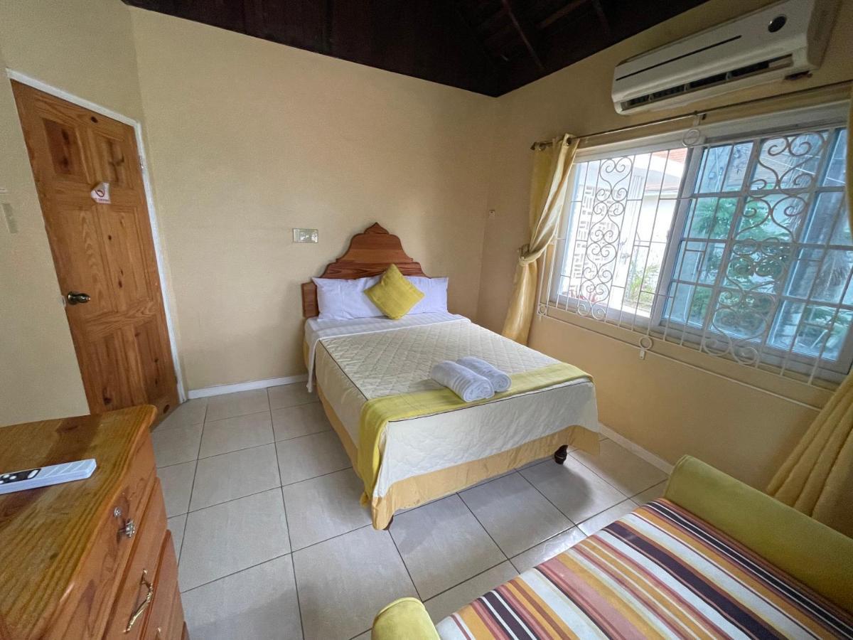 Peaceful Palms Montego Bay Exterior foto