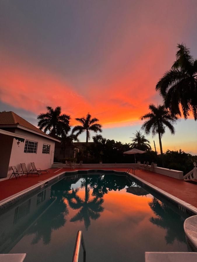 Peaceful Palms Montego Bay Exterior foto