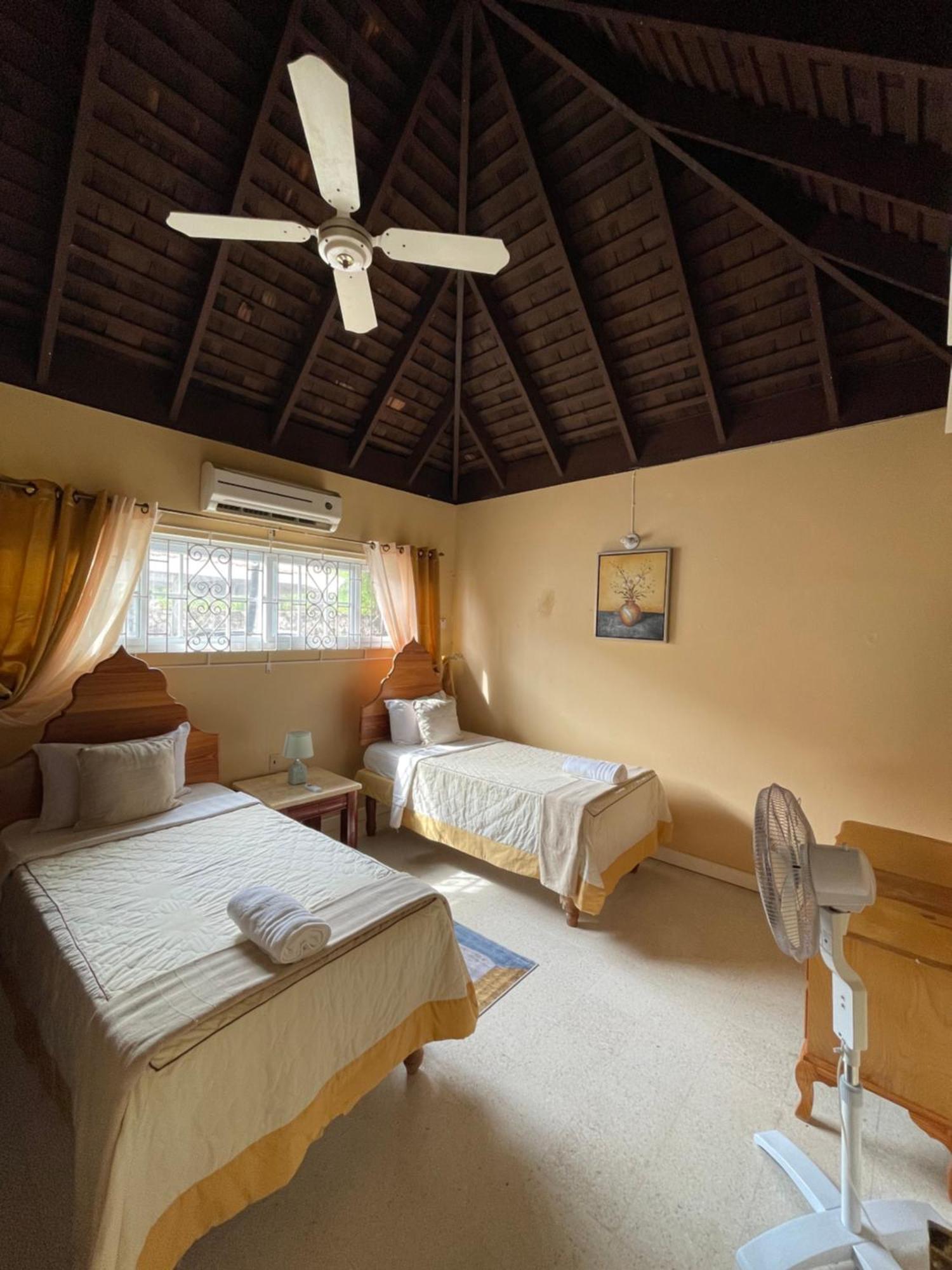 Peaceful Palms Montego Bay Exterior foto